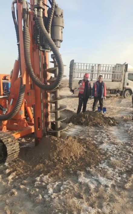 泰安泰山区光伏桩